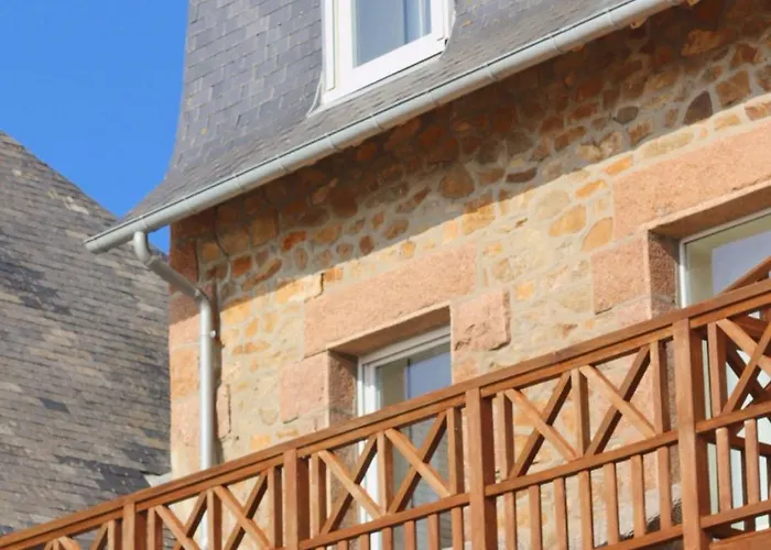 Logis Hotel Saint Guirec Et De La Plage