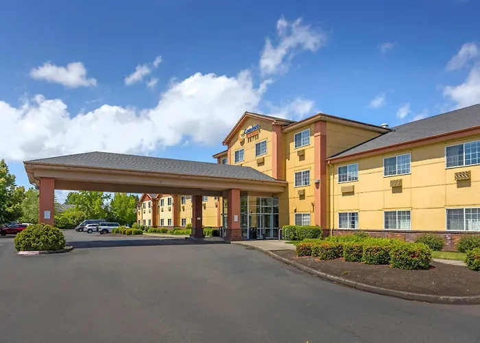 Comfort Suites Salem