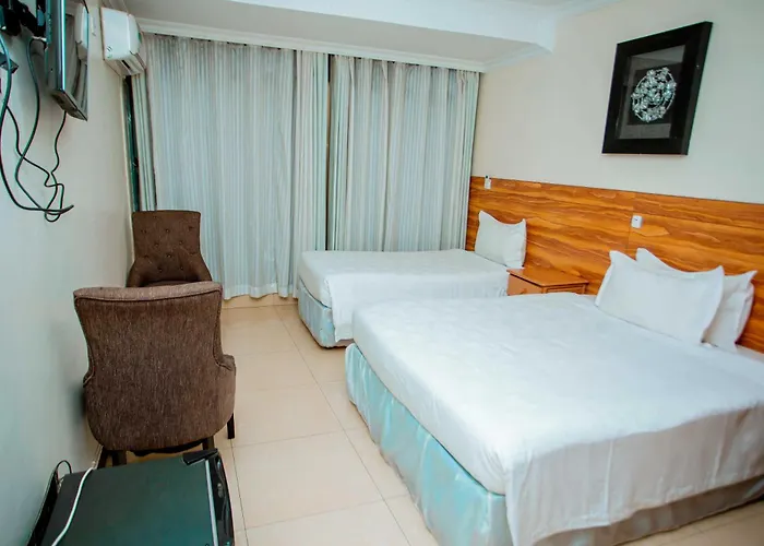 La Posh Hotel