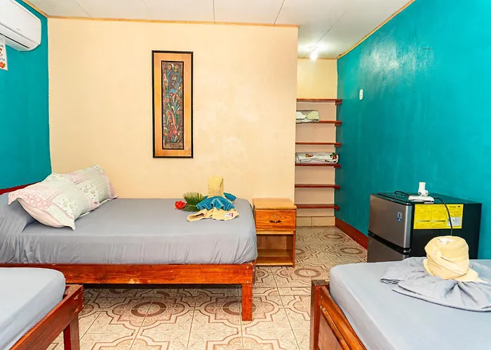 Hotel Gitana Corcovado, y Tour operador