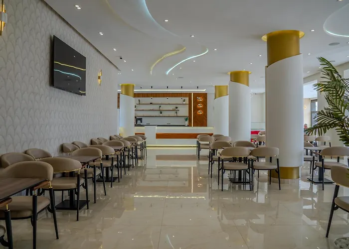 Rafiny Hotel