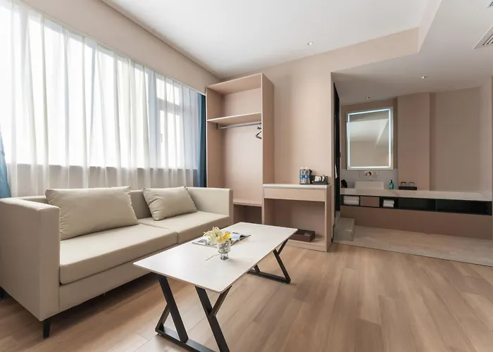 World Hotel Dezhou Bus Terminal Wanda Plaza Branch