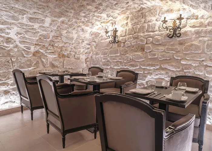 Hotel Saint-Louis Marais Parijs