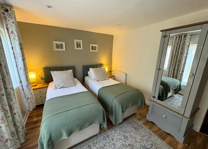 Thatched Cottage Hotel