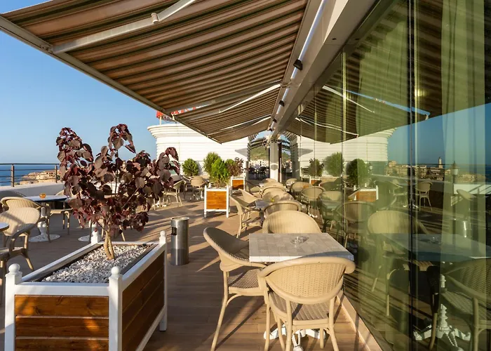 Hotel Ain Benian