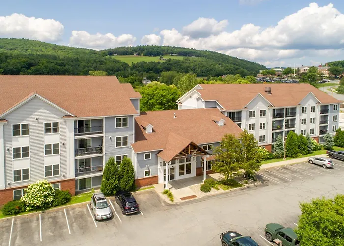 White River Inn & Suites