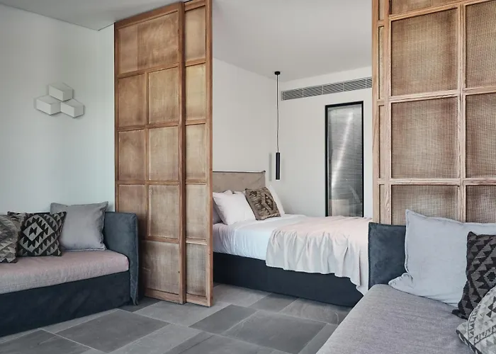 Aqua Bay Suites