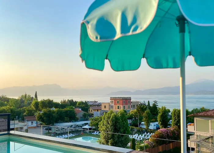 Plaza Lago di Garda Rooms - Rooftop, Lakeview&Jacuzzi