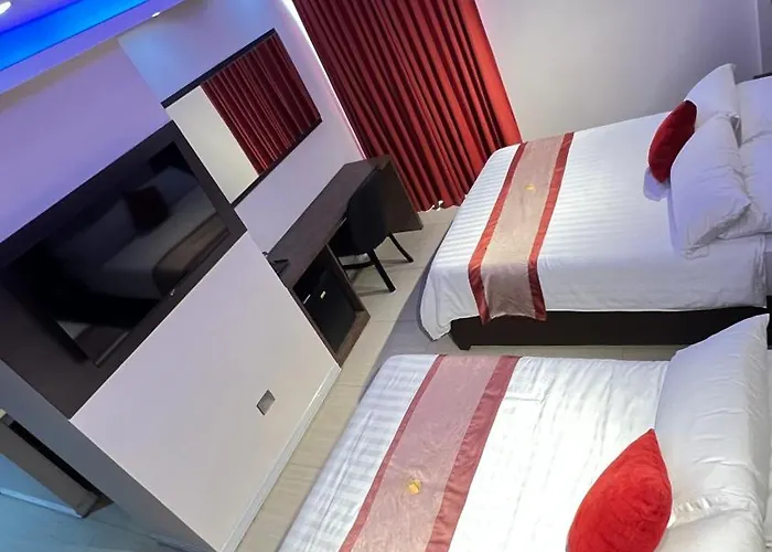 Hotel Leblanc Suites