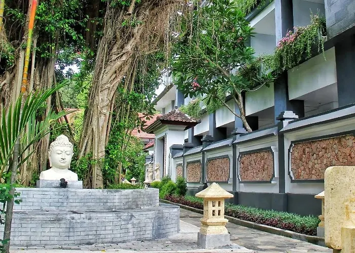 Puri Saron Senggigi Hotel