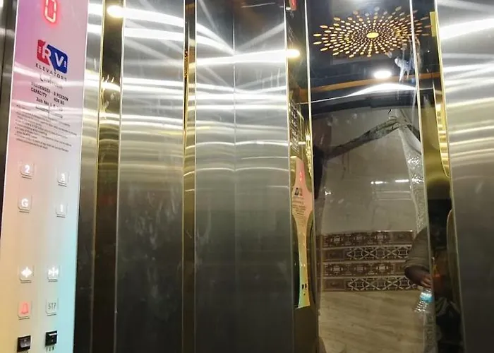 Sri Vinayaga Residency