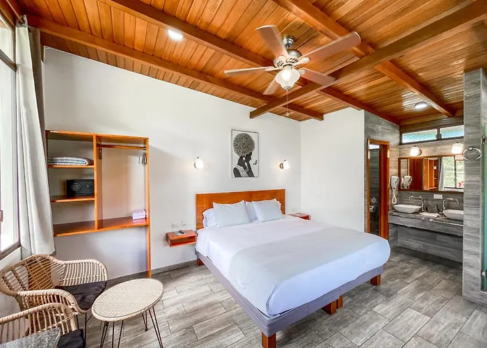 Royal River Suites & Spa Aparthotel