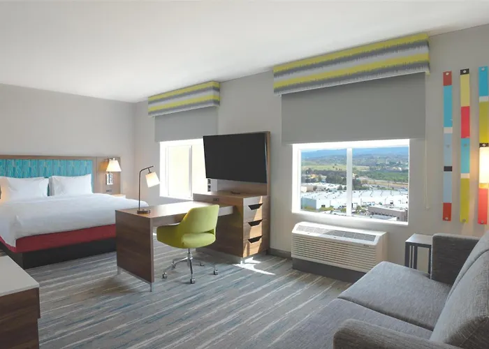 Hampton Inn By Hilton Santa Clarita-Valencia