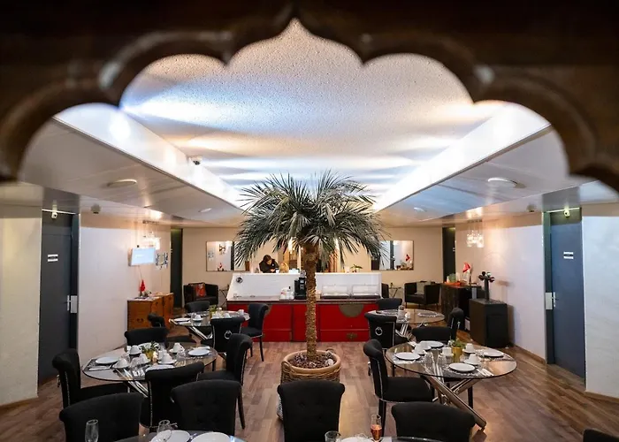 Hotel Les Arcades