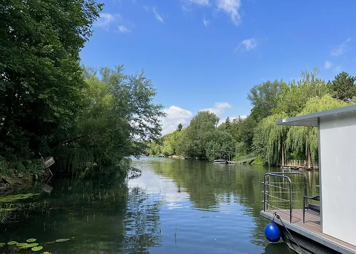 L'Escale Royale Poissy Île de Migneaux - Seine