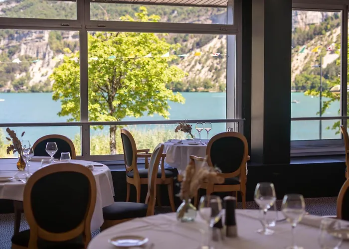 Logis Hotel L'Embarcadere