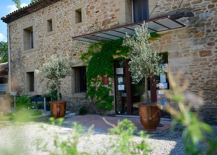 Le Mas Des Aigras - Hotel & Restaurant De Charme En Provence