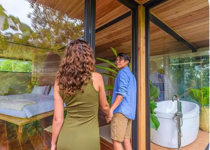 Suite Alpayaku, Suite Boutique Privada Con Desayuno Incluido, Cedro Amazon Lodge