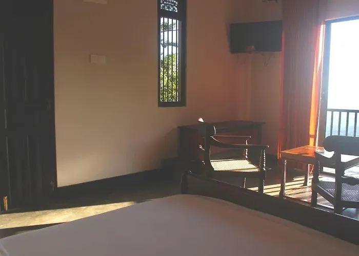 Hotel Skyfall