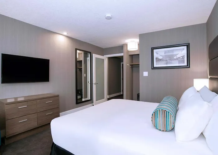 Sandman Signature Calgary Downtown Hotel