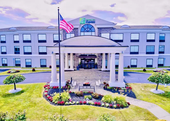 Holiday Inn Express Hotel & Suites Chester By Ihg