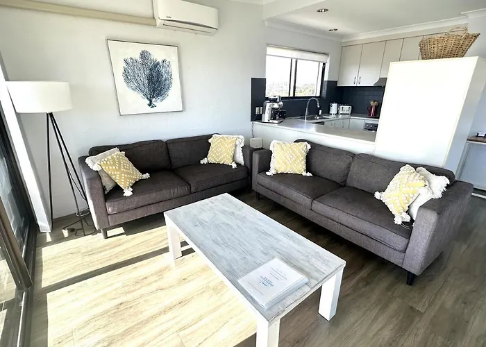 Penthouse Apartment - Amazing Views, Location & Luxury
