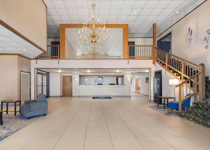 Days Inn By Wyndham Madisonville