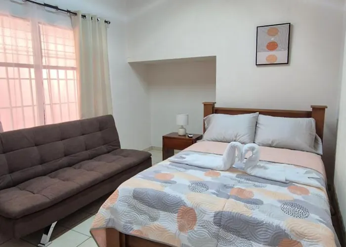 Velaz Guesthouse
