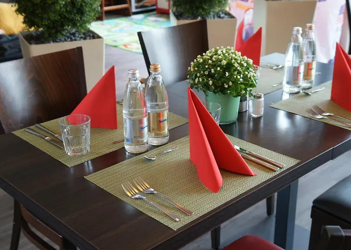Holiday Inn Express Zürich Airport, an IHG Hotel