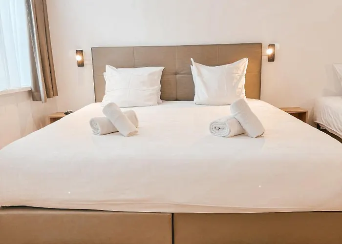 Alpha Hotel