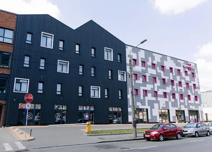 Amarant Urban Hotel By Chm