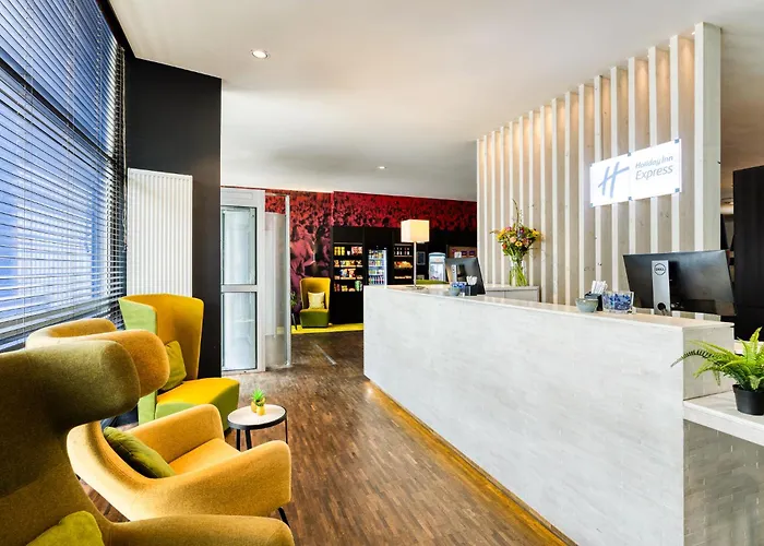 Holiday Inn Express Mechelen City Centre By Ihg