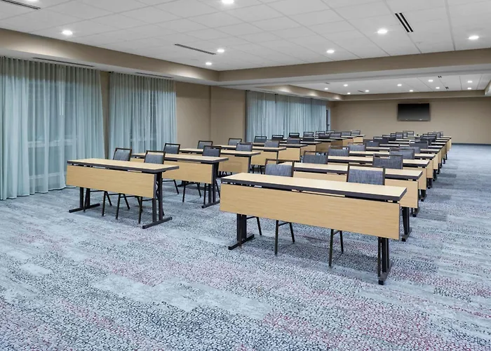 Courtyard By Marriott St. Louis West County Hotel Town and Country