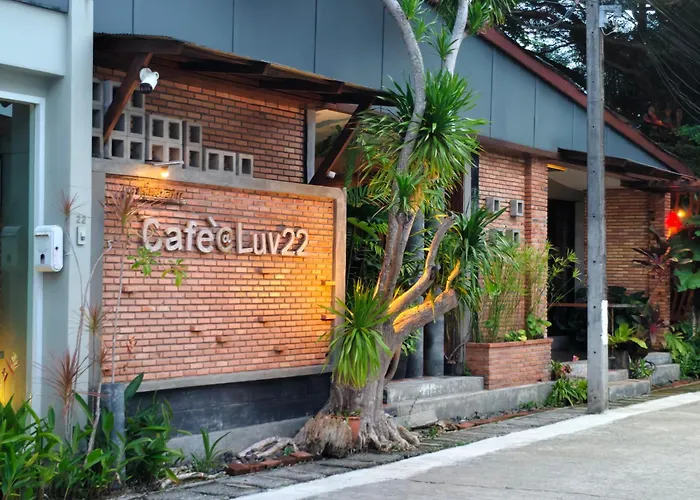 Cafe'@Luv22