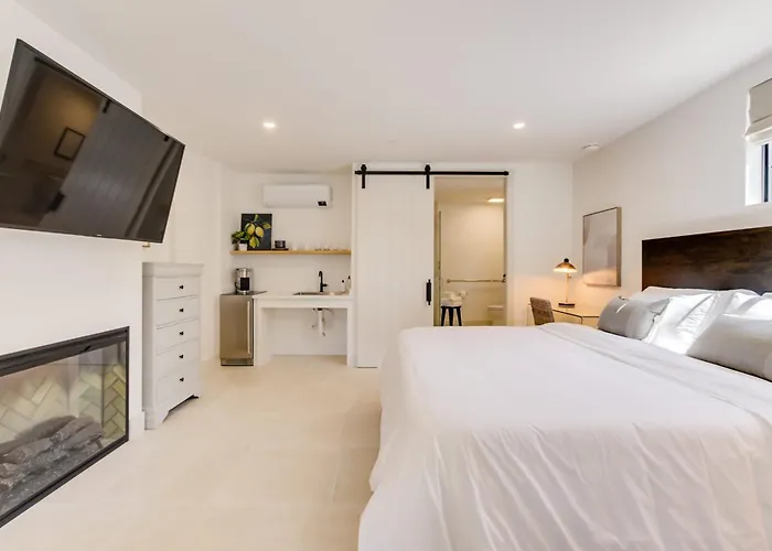 Casa Valerio - Boutique Suites In Downtown Santa Barbara