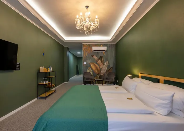 Hotel Residenz Luxury - Outletcity - Parken - Klima - 24H Check-In
