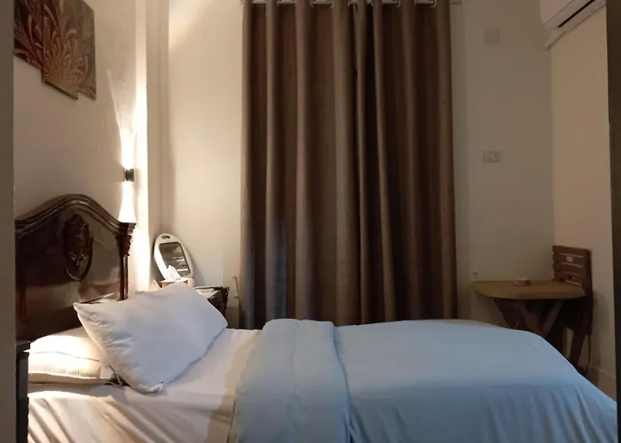 Loay Pyramids View