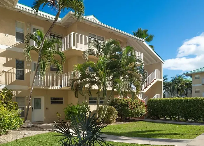Plantation Village #20 - 3Br Ocean View Condo On Seven Mile Beach