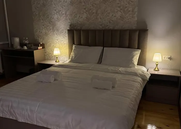 Hotel 002