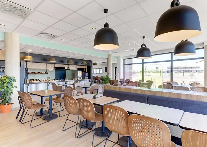 B&B HOTEL Moulins Avermes