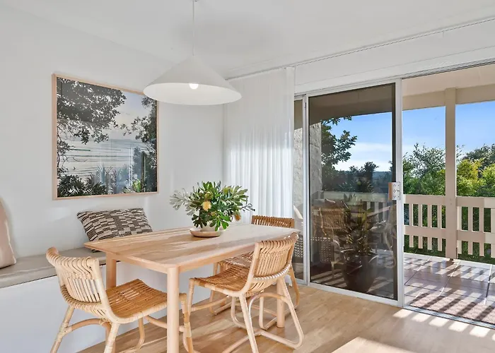 Sandbanks Noosa - Chic Coastal Retreat Minutes From The Beach