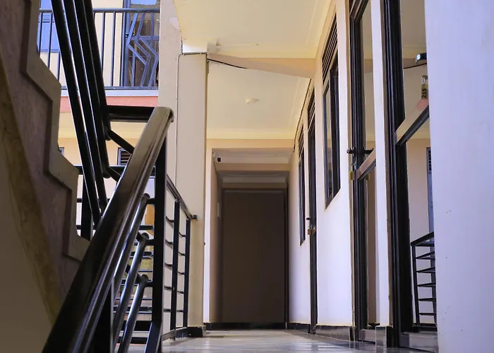 Golden Suites Hotel