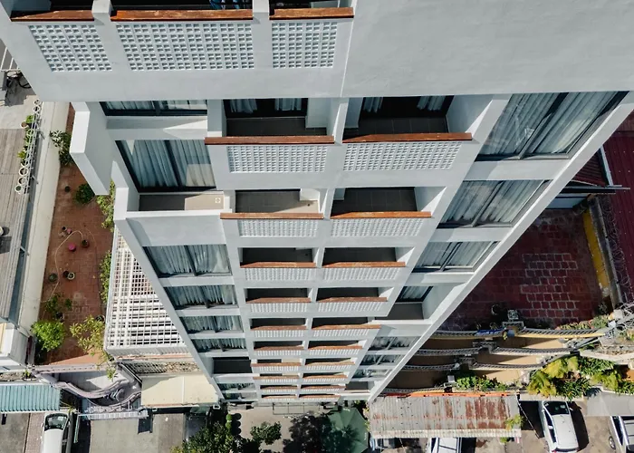 The Scenic Hotel