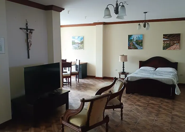 El Cardenal Hotel