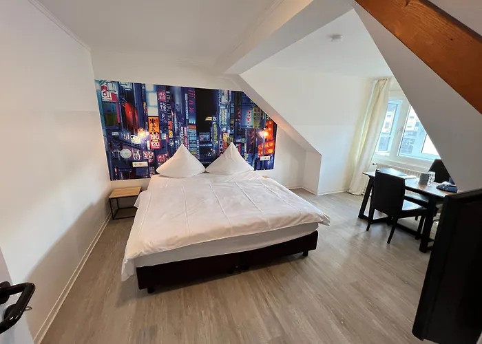 Hotel Bitzer Backnang Zentrum 24H Check In Fruehstueck Zubuchbar Gratis Parkplaetze