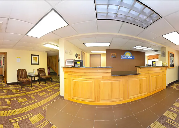 Days Inn By Wyndham Bismarck