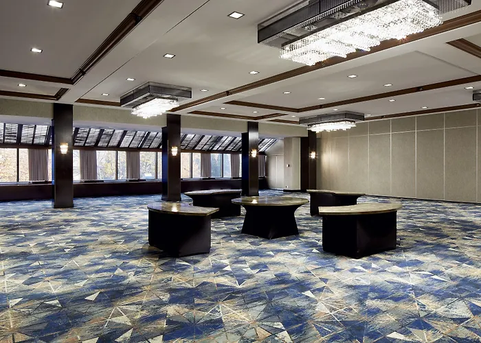 Sheraton Montreal Airport Hotel