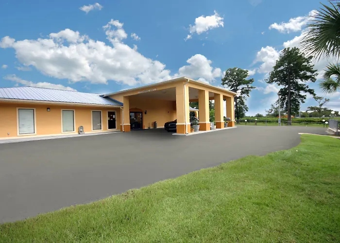 Days Inn By Wyndham Defuniak Springs
