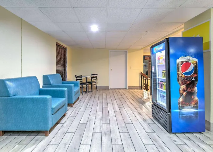 Days Inn By Wyndham Greenville Ms
