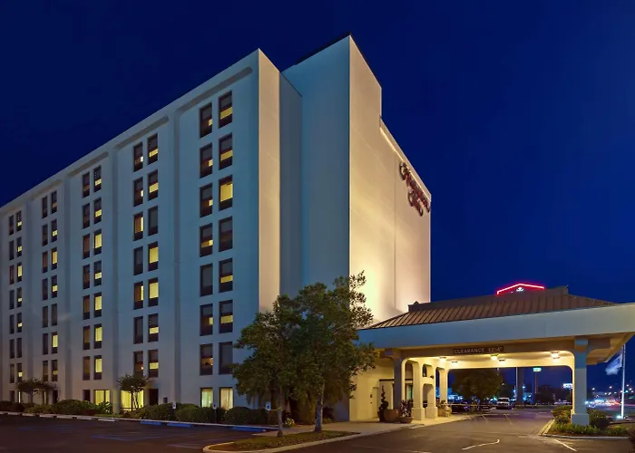 Hampton Inn I-10 & College Drive